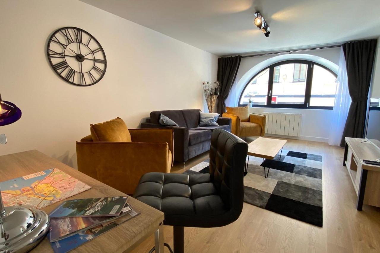 Le Royal 4 - Apartment For 4 People In The City Center Annecy Kültér fotó