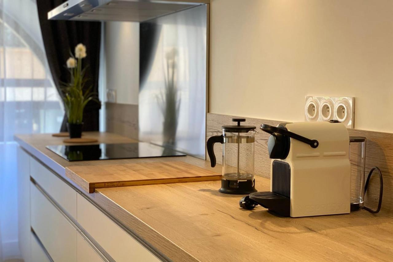 Le Royal 4 - Apartment For 4 People In The City Center Annecy Kültér fotó
